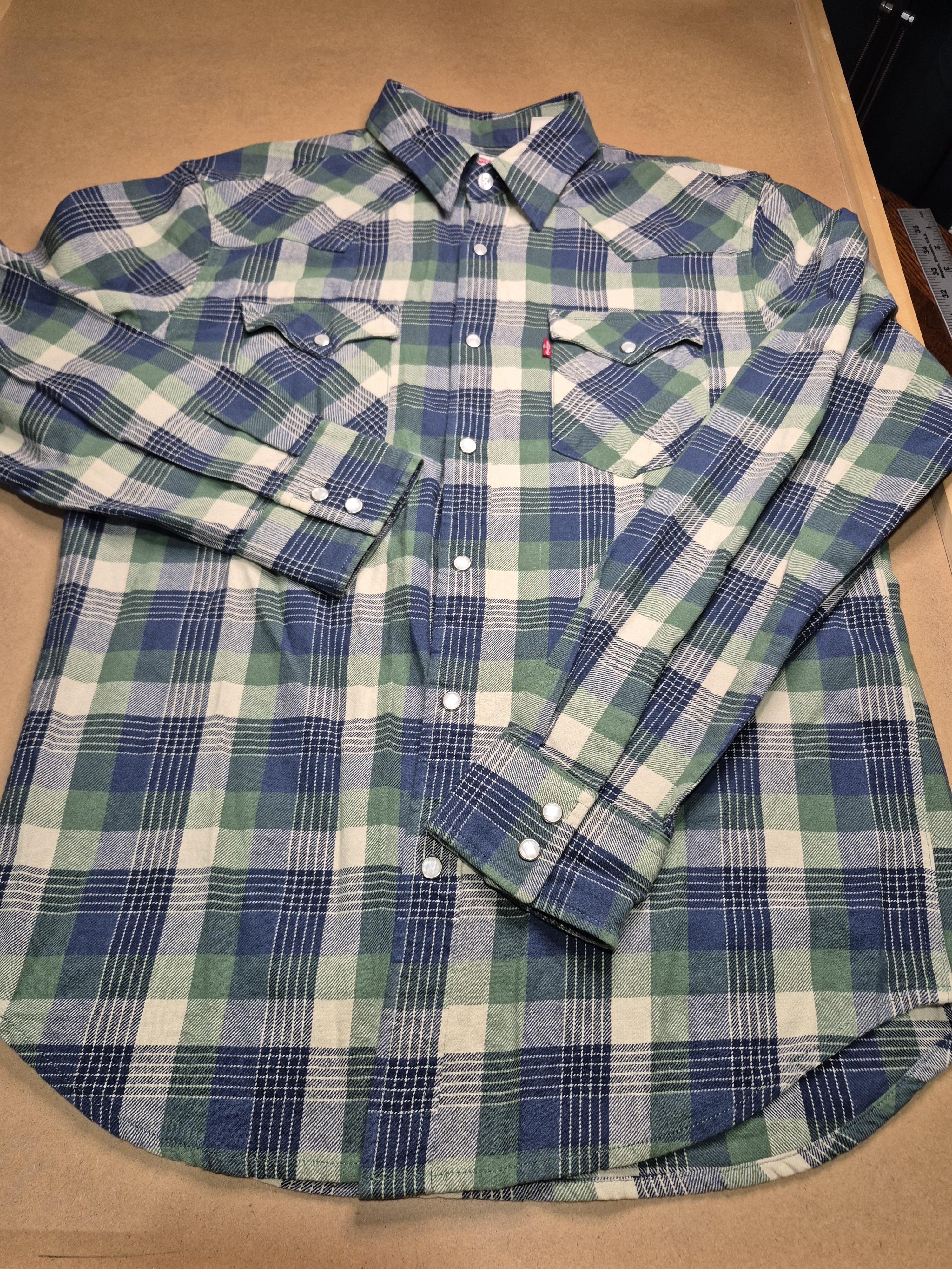 Levi's Men's Blue & Green Plaid Button-Up Shirt
